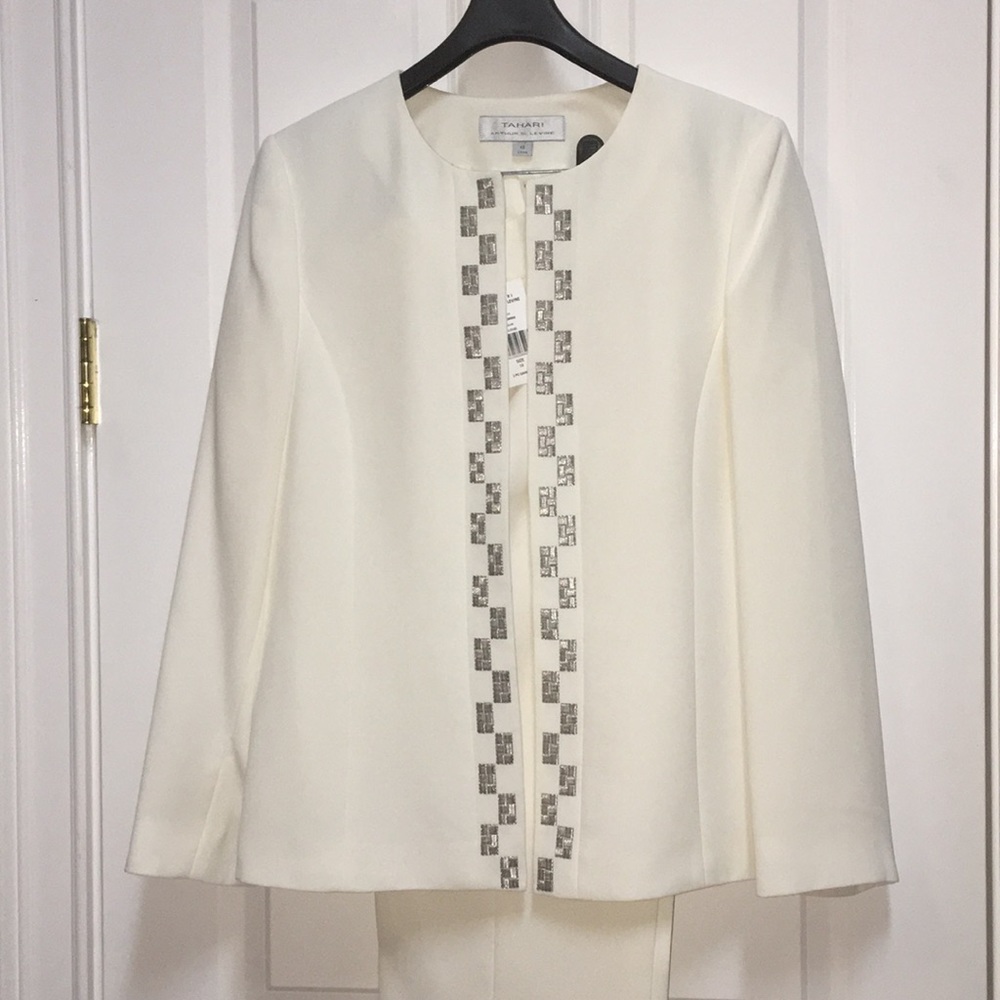 2pc  Tahari off white pants suit